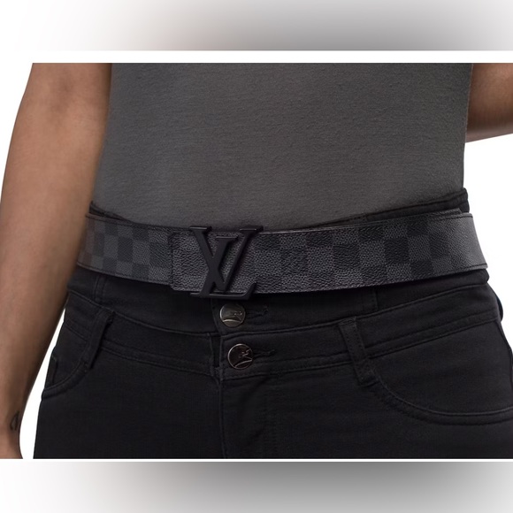 Louis Vuitton Belt - Picture 2 of 7